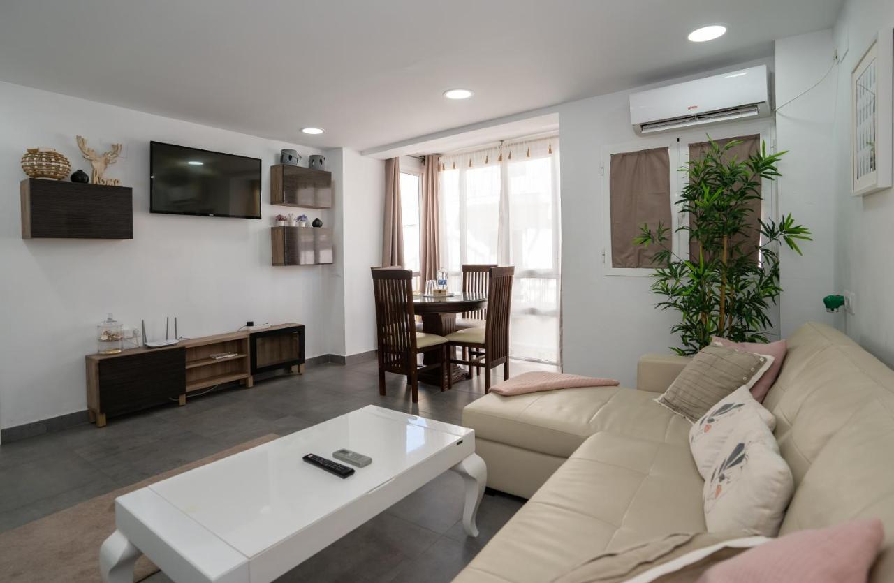Playa Carihuela Apartamentos El Carmen Torremolinos Ngoại thất bức ảnh