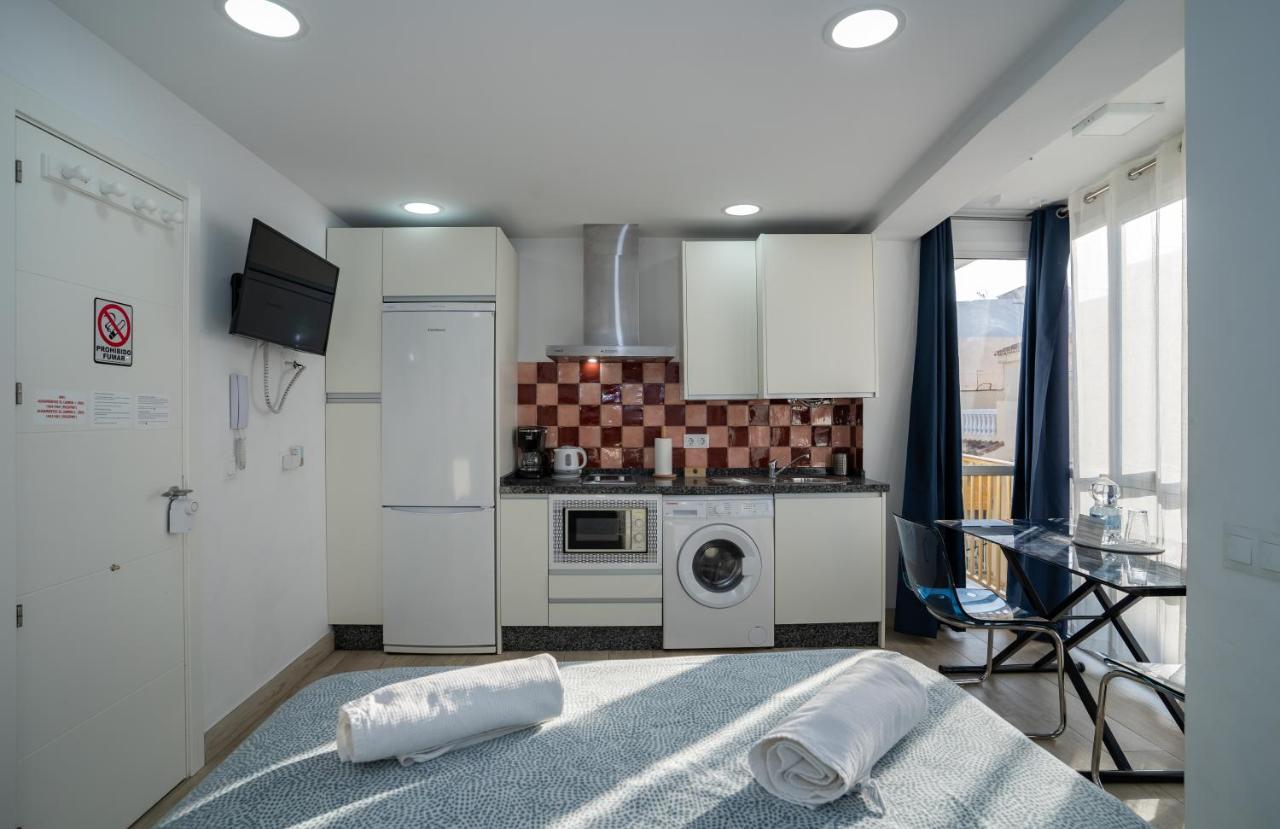 Playa Carihuela Apartamentos El Carmen Torremolinos Ngoại thất bức ảnh